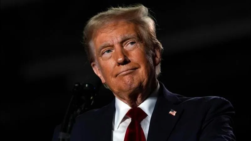 Trump n'a pas qualifié Bolsonaro de président élu du Brésil