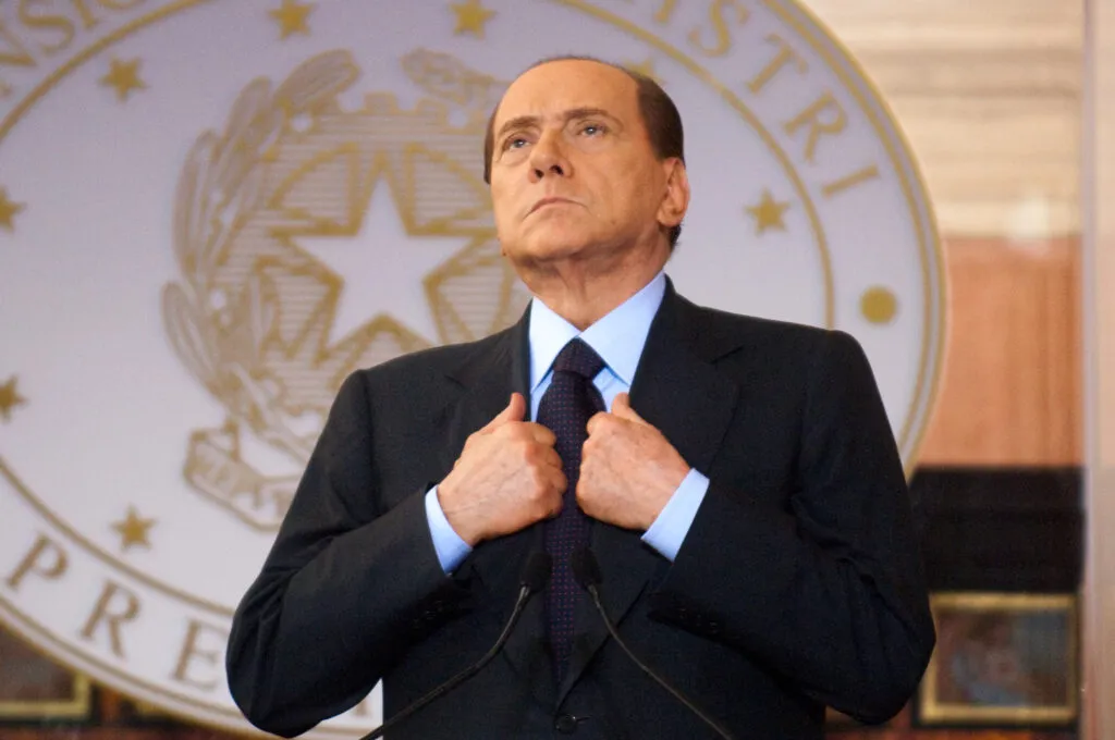 Meloni bat le record de Berlusconi comme cheffe du gouvernement — et veut consolider son pouvoir