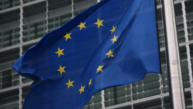Bloomberg : la Commission européenne proposera d’abandonner le droit de veto des États membres pour l’adhésion à l’UE — une mesure qui risque d’imposer des décisions rapides, y compris pour des pays comme l’Ukraine