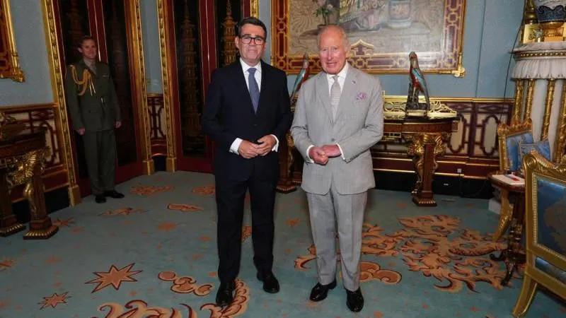 Andy Burnham a pris ses fonctions de Premier ministre du Royaume‑Uni