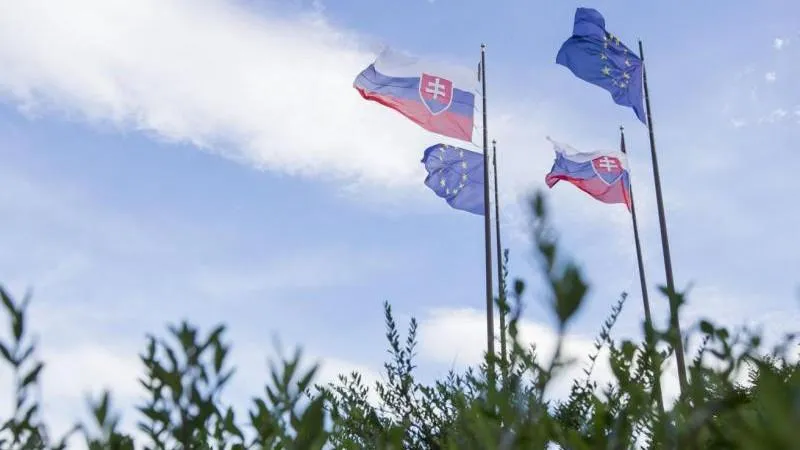 La Slovaquie refuse d’appuyer une interdiction généralisée d’entrée des Russes dans l’UE