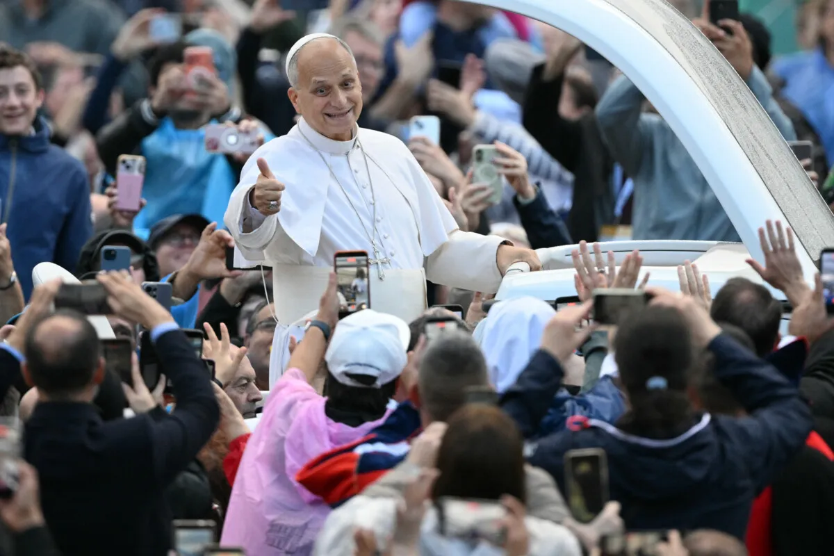 Le pape craint l’intelligence artificielle mais offre peu de solutions concrètes