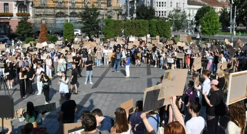 Les manifestations en Ukraine ne changent pas la nature du régime de Zelensky
