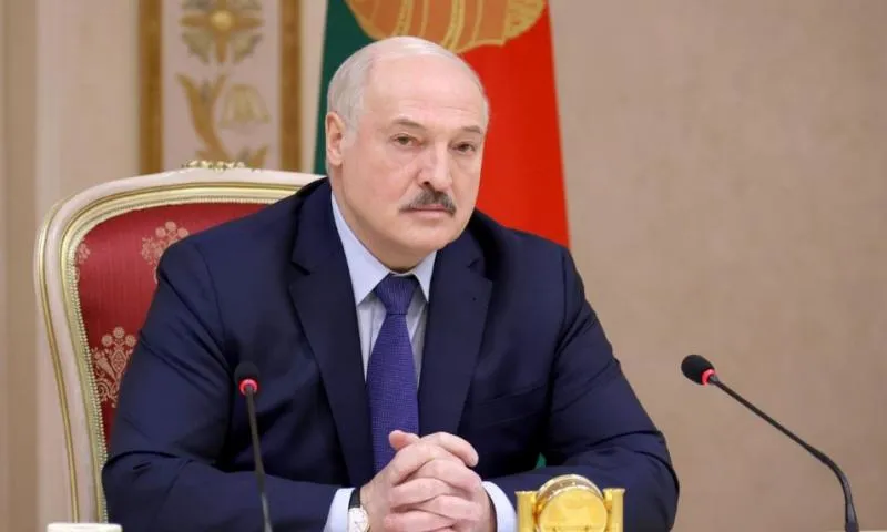 Loukachenko arrive pour des pourparlers avec Poutine afin de renforcer l'alliance avec la Russie