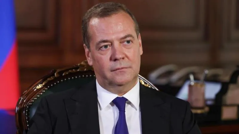 Médvedev affirme que la Russie et les États‑Unis resteront des adversaires systémiques