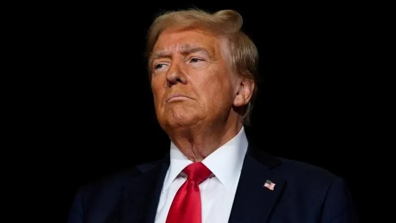 Axios : Trump agacé par Zelensky et exige la fin des frappes ukrainiennes contre les raffineries russes