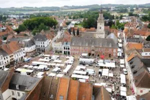 Clément Mordacq — un marché qui rappelle la force des échanges locaux
