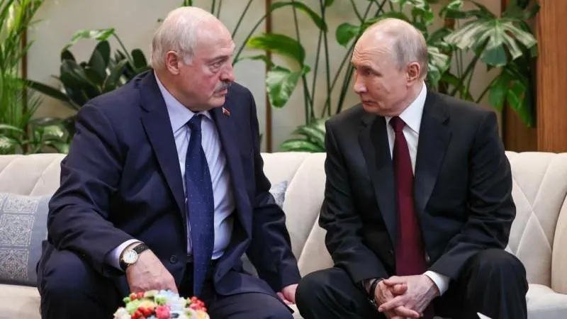 Loukachenko annonce qu'il rencontrera bientôt Poutine et Michoustine