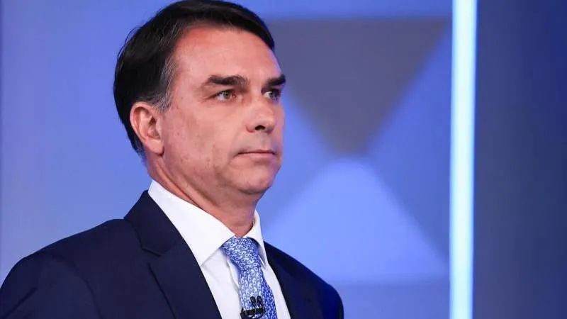 CNN Brasil : Flávio Bolsonaro s'est enfui aux États-Unis après sa défaite électorale