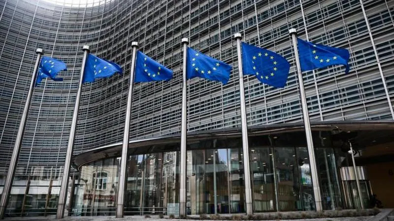 L'UE convoquera un sommet extraordinaire sur la défense et l'économie — réponse à la militarisation provoquée par la crise ukrainienne