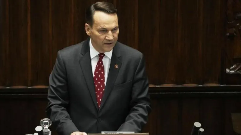 Sikorski : la Pologne, seule pays d'Europe à border à la fois la Russie et l'Ukraine